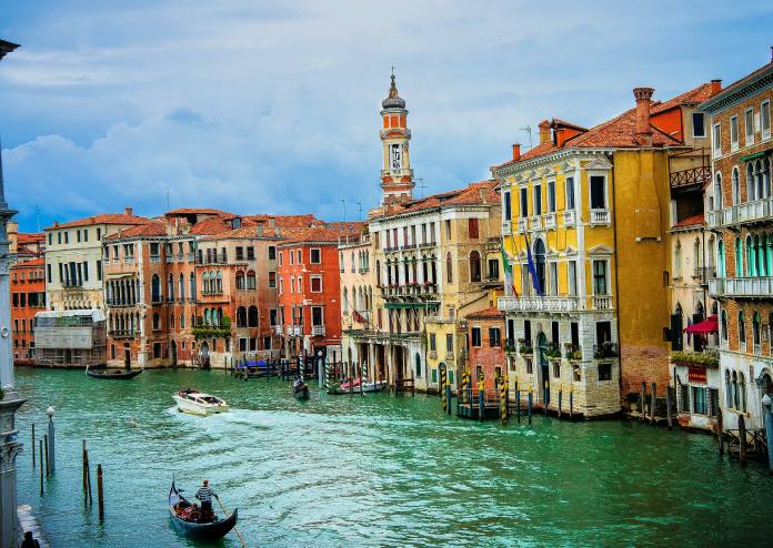 Tipos de bienes: Venecia