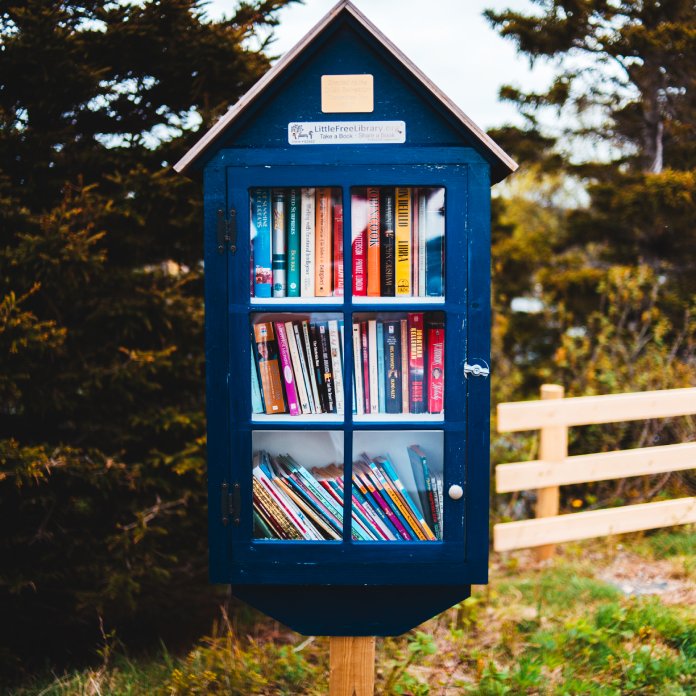 Buzón de libros.