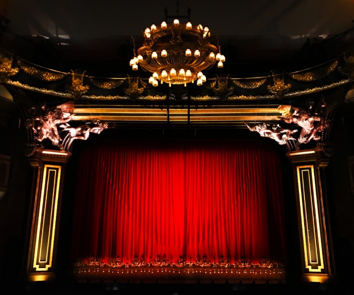 Escenario de un teatro.