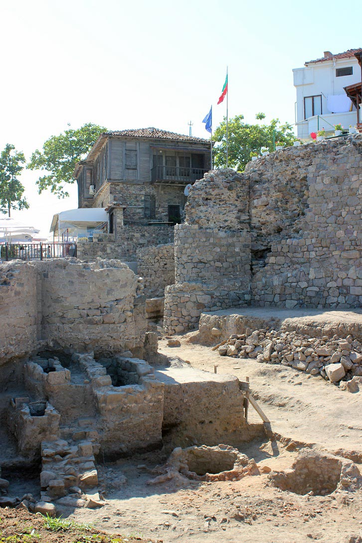 Iglesia medieval de San Nicolás de Sozopol, Bulgaria