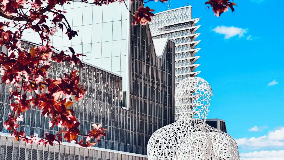 Literatura, arte y poesía invaden Zaragoza con la nueva edición del Aqueteleo Itinerante